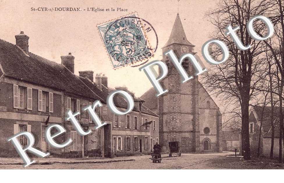 L'EGLISE ET LA PLACE