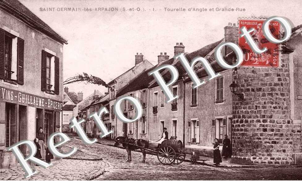 TOURELLE D'ANGLE et GRANDE RUE