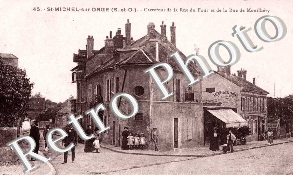 Carrefour de la  rue du Four et e la rue de Monthlery