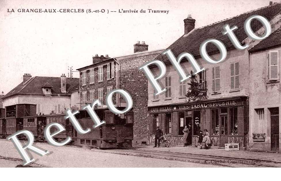 La Grange aux Cercles - l'arrivee du tramway