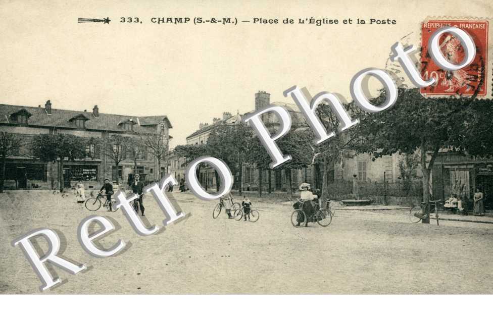 place de l'eglise et la poste
