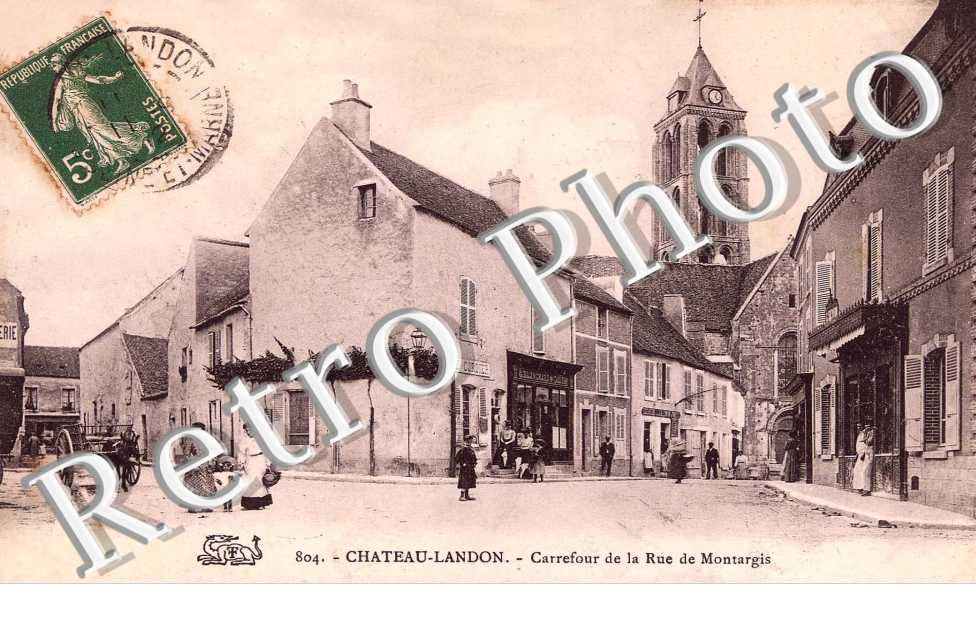 CARREFOUR DE LA RUE DE MONTARGIS