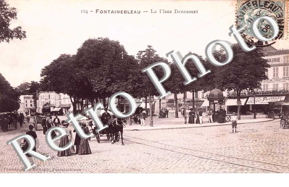 LA PLACE DENECOURT