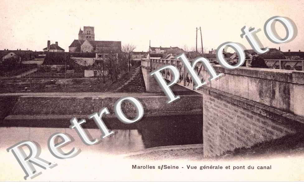Vue generale et pont du canal