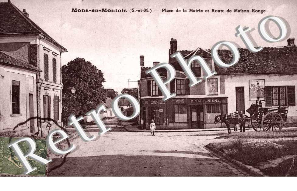 Place de la mairie et route de maison rouge