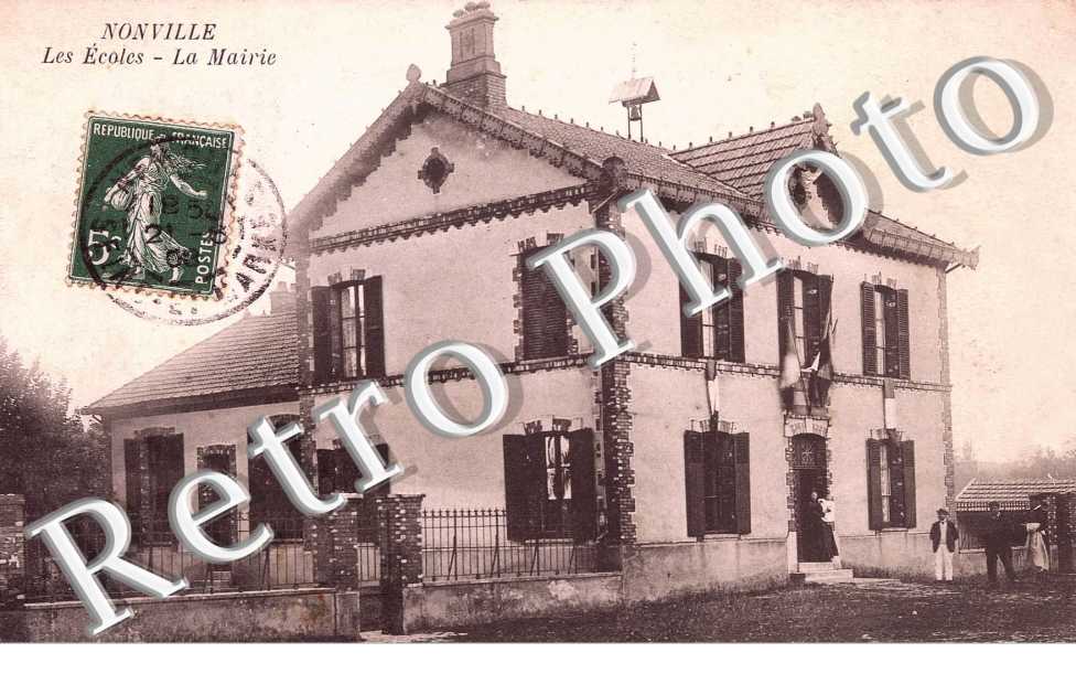 les ecoles - la mairie