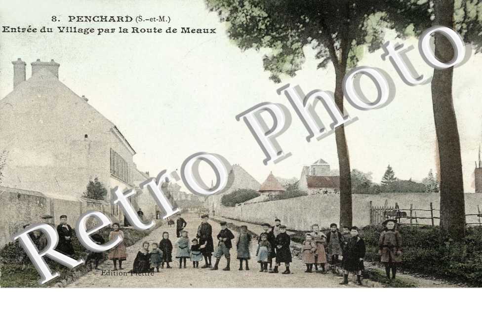 entree du village par la route de Meaux