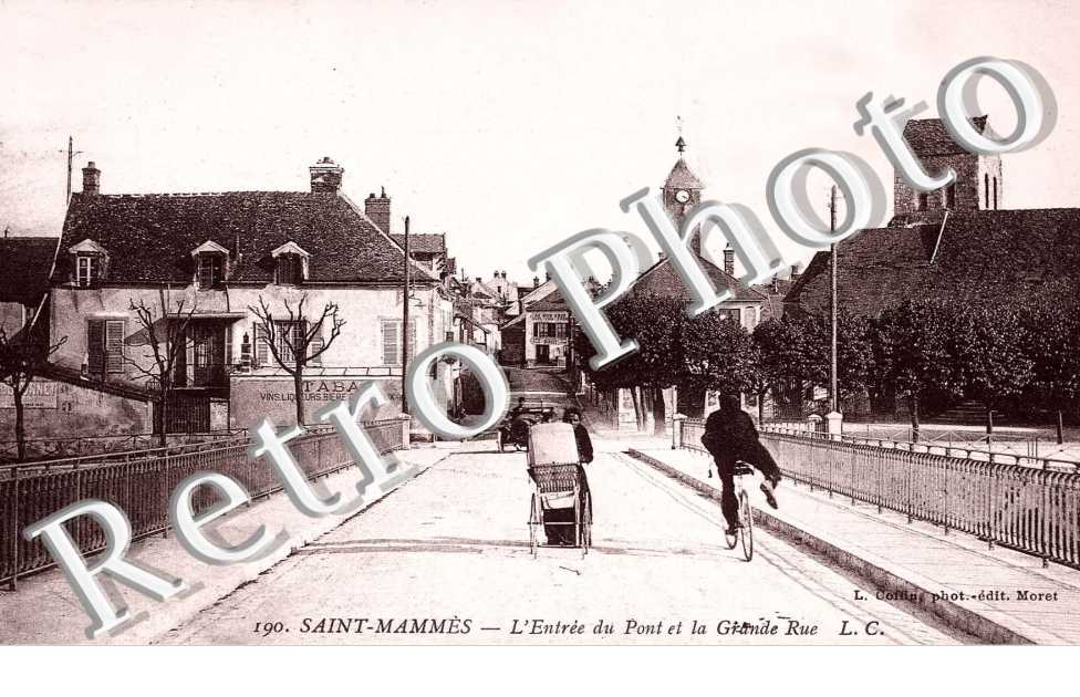 L'entree du pont et la grande rue