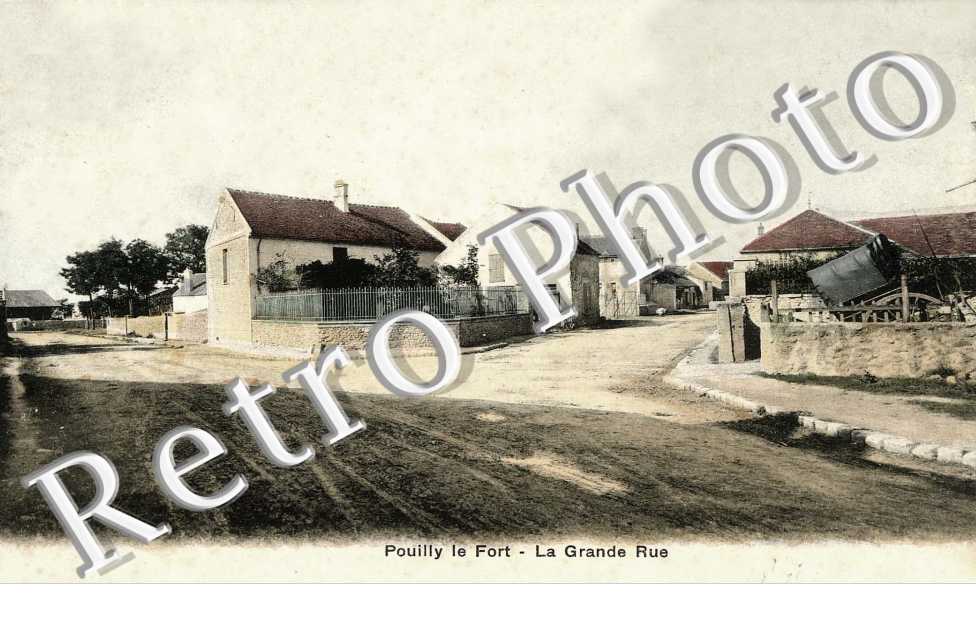 Pouilly le fort - La grande rue