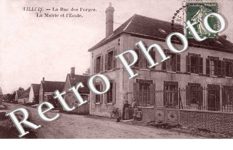 La mairie et l'ecole  - rue des forges