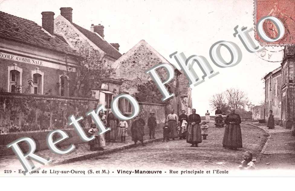 Rue principale et l'ecole