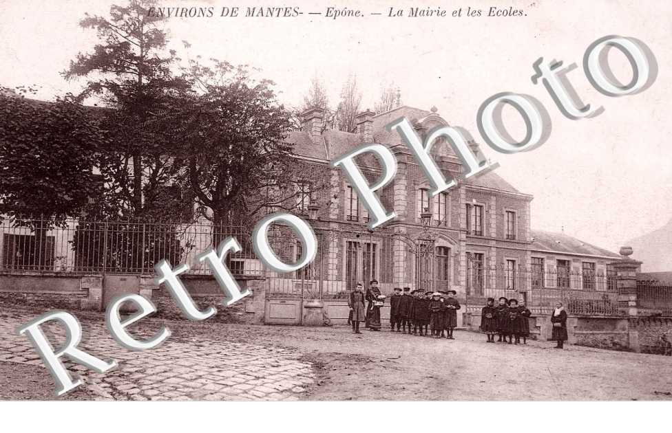 La Mairie et les Ecoles