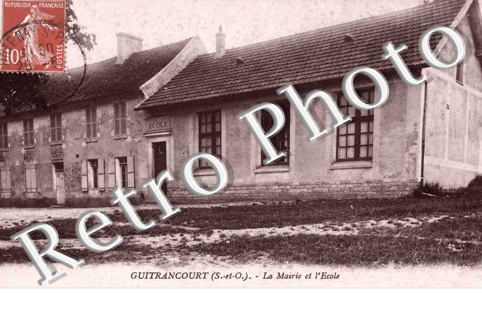 LA MAIRIE ET L'ECOLE