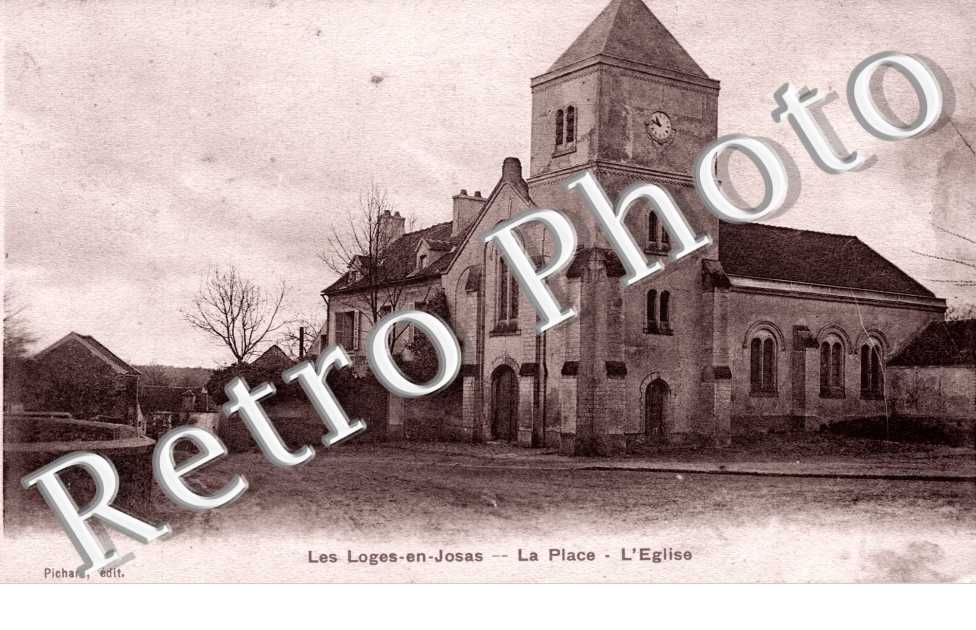 La place - l'eglise