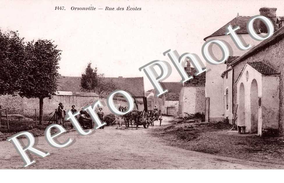 RUE DES ECOLES