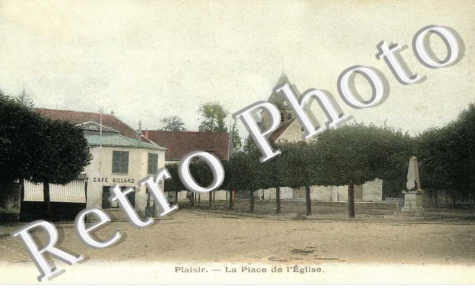 PLACE DE L'EGLISE