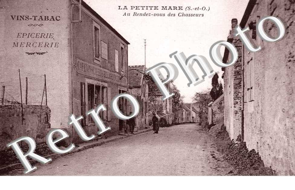 LA PETITE MARE AU RENDEZ-VOUS DES CHASSEURS
