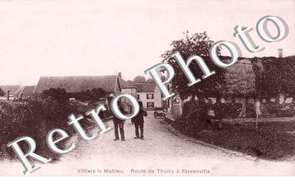 Route de Thoiry a Flexanville