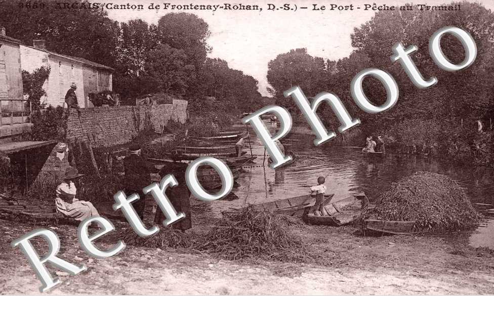 Canton de Frontenay-Rohan - le port - Peche de Tramail