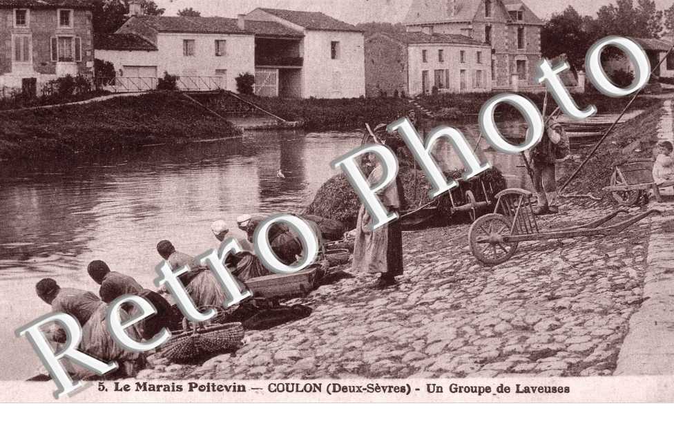 le marais poitevin, un groupe de laveuses