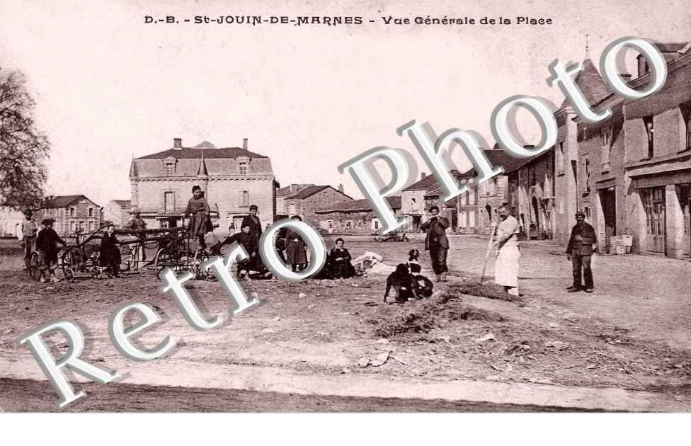 Vue generale de la place
