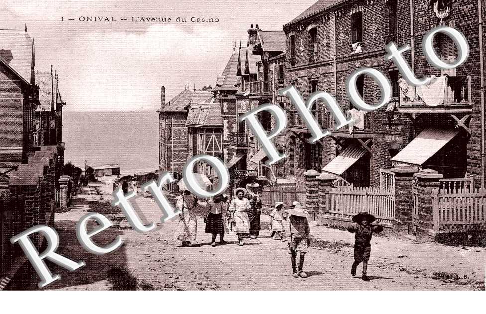ONIVAL  L'avenue du casino (toilee)