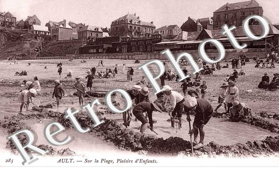 Sur la plage, plaisirs  d'enfants