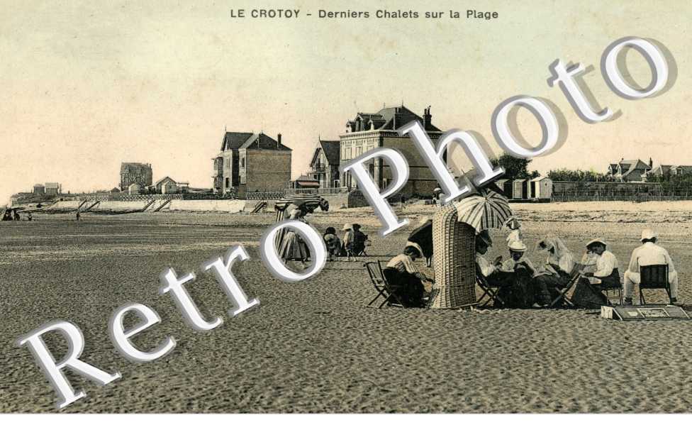 Derniers chalets sur la plage (couleur)