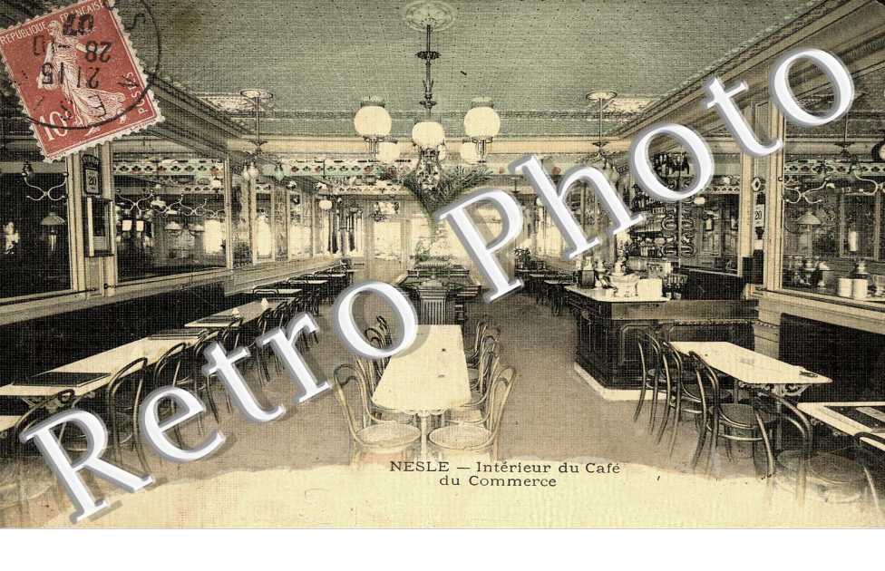 Cafe du commerce vue de l'interieur 