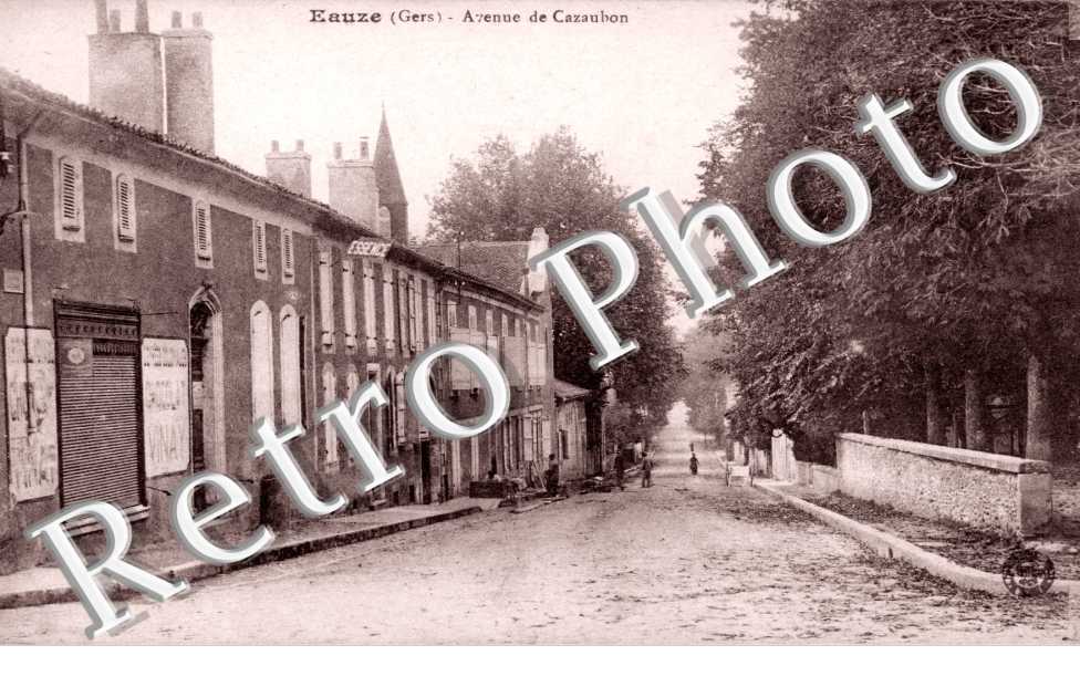 avenue de Cazaubon