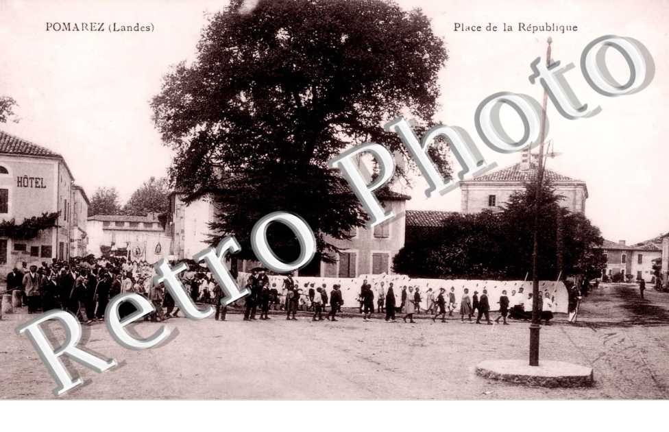 PLACE DE LA REPUBLIQUE
