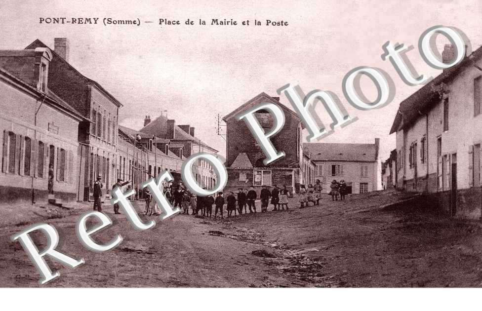 place de la mairie et la poste