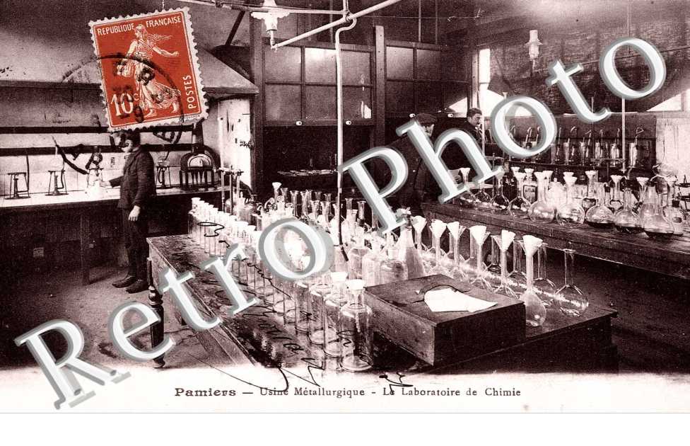 usine metallurgique, le laboratoire de chimie