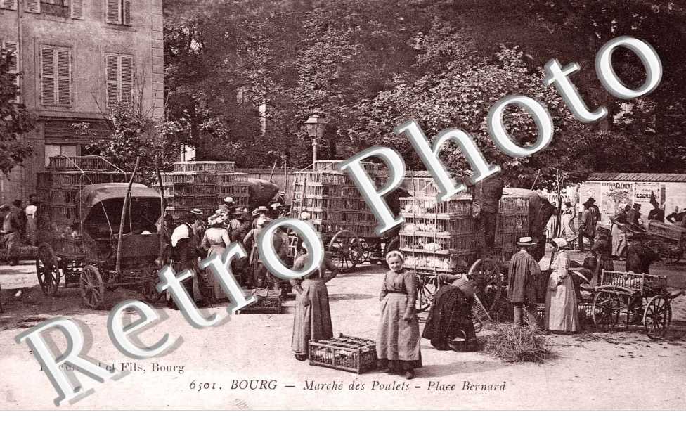 Place Bernard - marche des Poulets