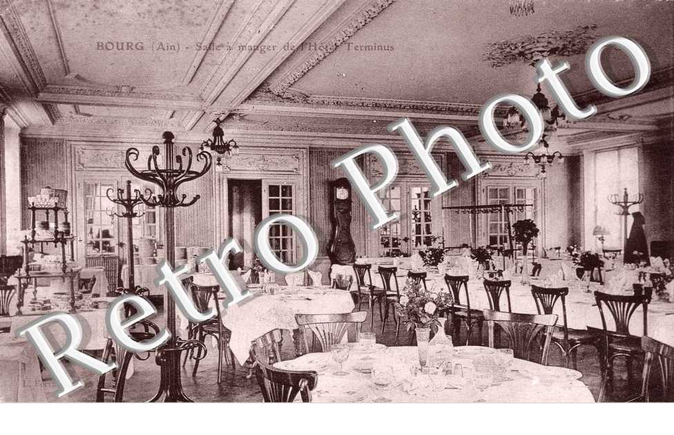 Salle a manger de l'hotel terminus
