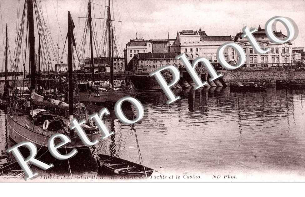 le bassin des yachts et le casino