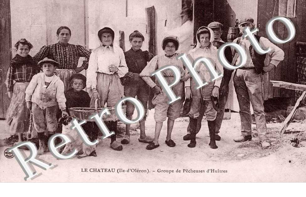 LE CHATEAU- Groupe de Pêcheuses d'Huitres