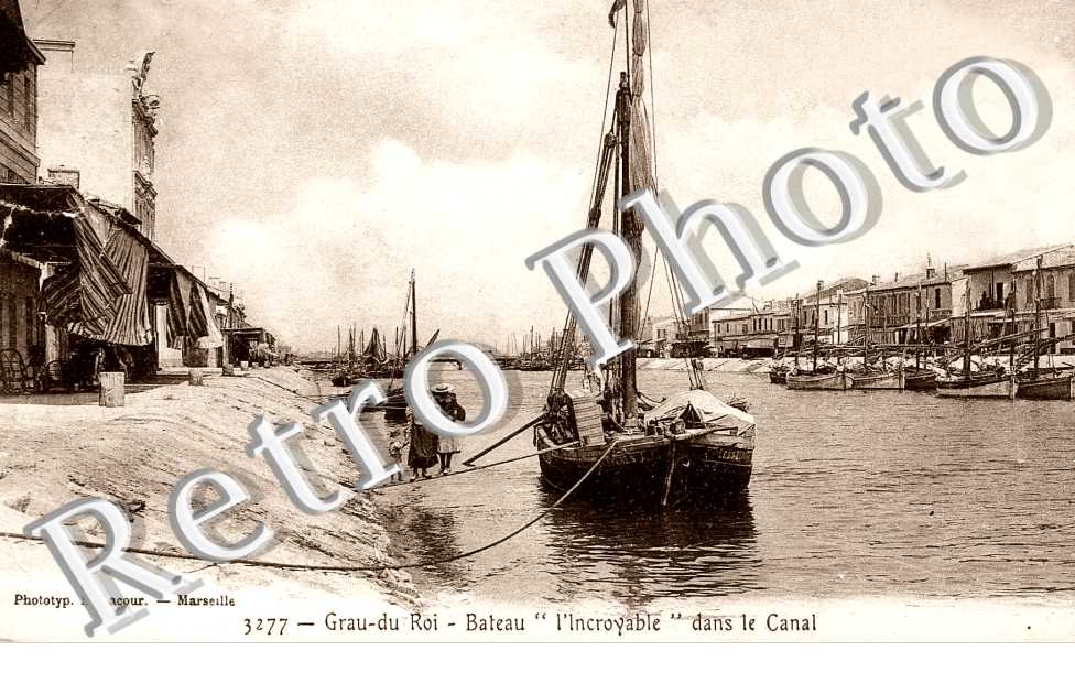 bateau l'Incroyable dans le canal