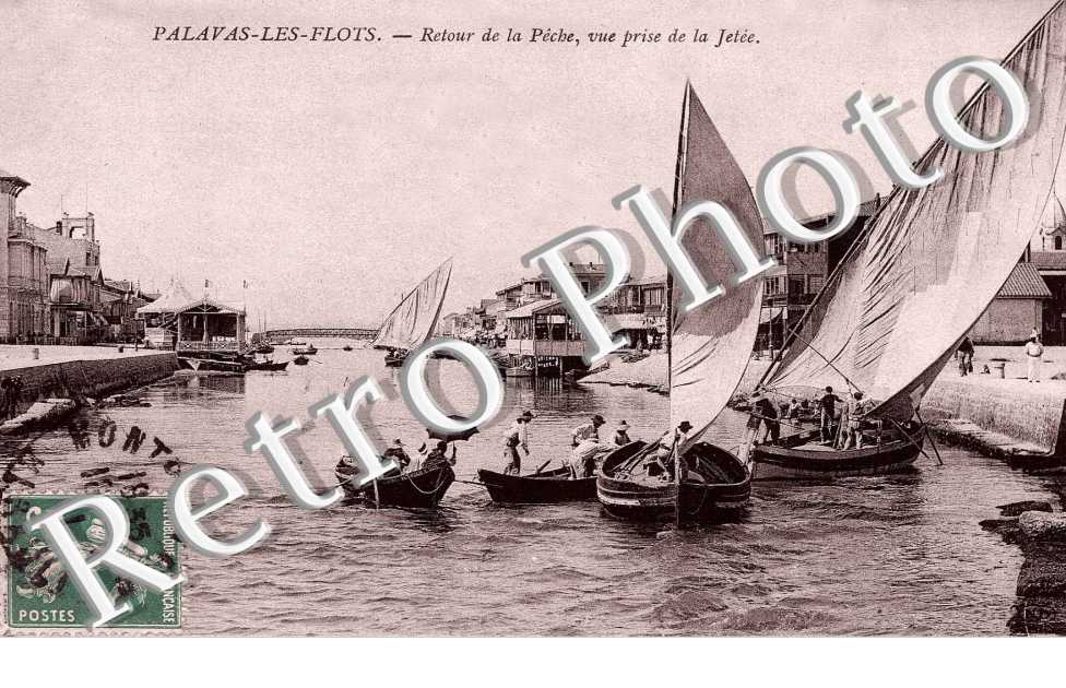Retour de la peche, vue prise de la jetee