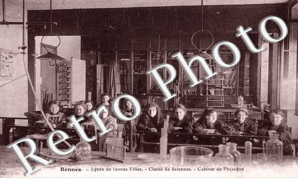 lycee de jeunes filles - classe de science - cabinet de physique