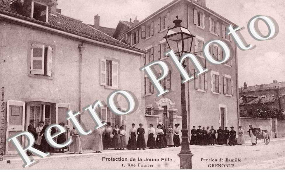 protection de la jeune Fille - pension de famille 1 rue Fourier