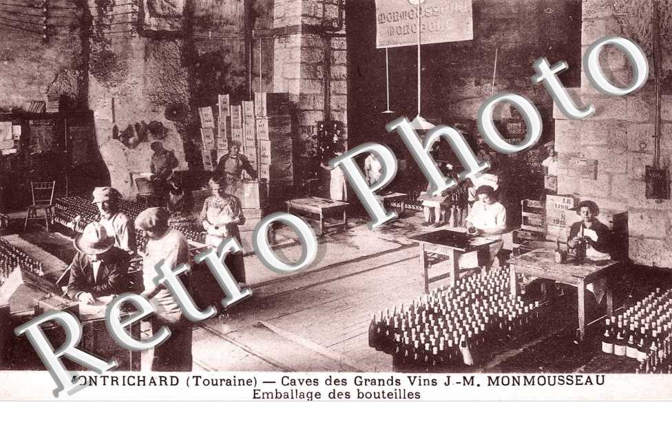 rands vins J-M. MONMOUSSEAU emballage des bouteilles