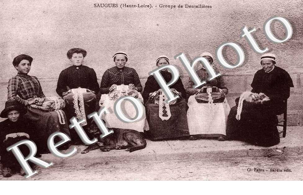 groupe de dentellieres
