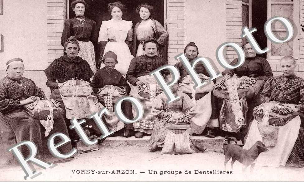 Un Groupe de Dentellieres