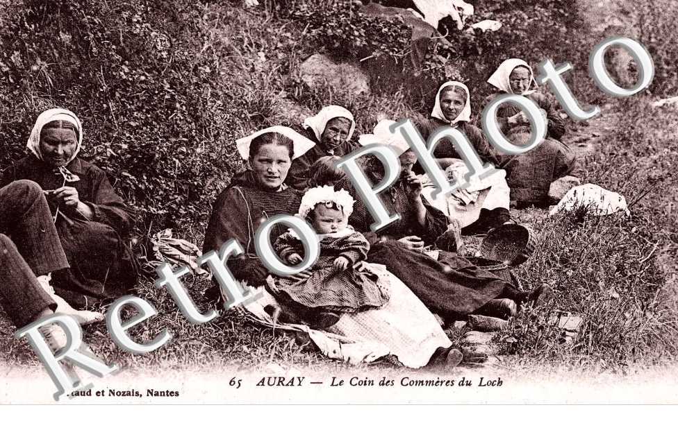 LE COIN DES COMMERES