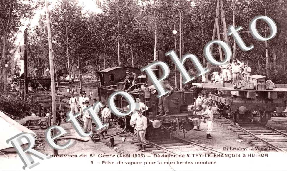 manoeuvres du 5eme Genie (aout 1906) deviation de Vitry-le-Francois a Huiron  Prise de vapeur pour la marche des moutons