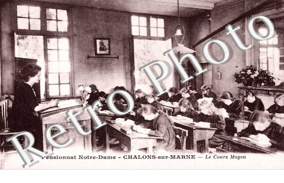 Pensionnat Notre Dame - LE COURS MOYEN