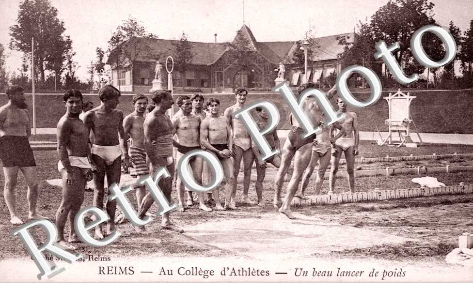 au college d' athletes, un beau lancer de poids