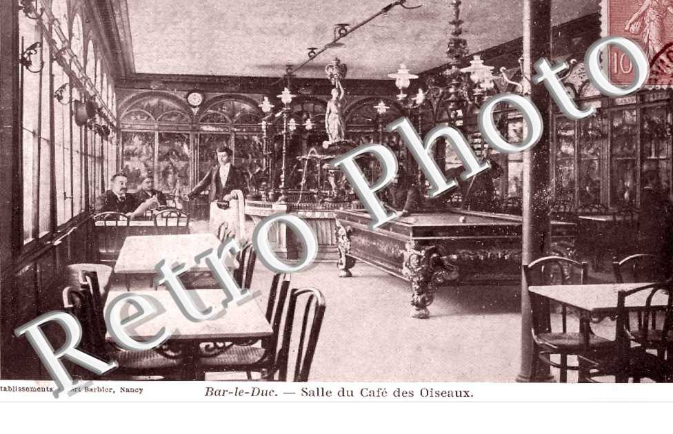 salle du cafe des oiseaux