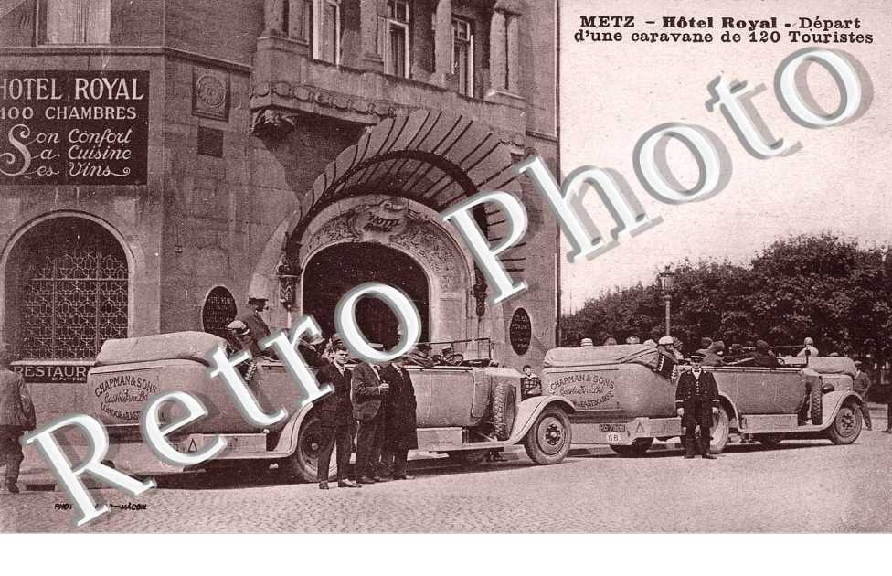 Hotel Royal, Depart d'une caravane de 120 touristes